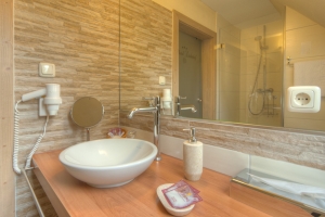 Landhotel Lindenhof Badezimmer