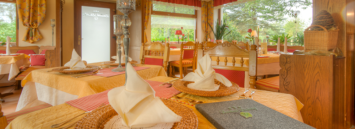 Ambiente gedeckter Tisch